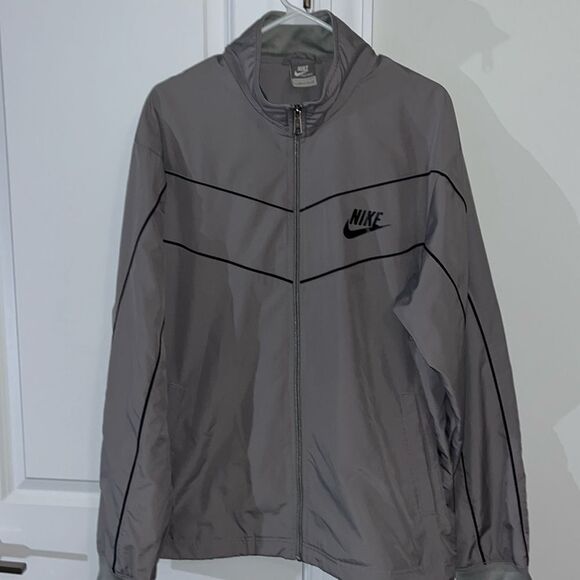 Nike Gray Black Chevron Swoosh Warm Up Soccer Sportswear Work Out Gym Jacket L - Picture 1 of 4